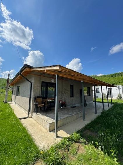 Casă individuală cu 3 camere cu Teren 414 Mp în Podiș