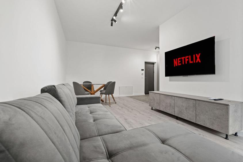Apartament cu 2 camere semidecomandat, mobilat în Metalurgiei