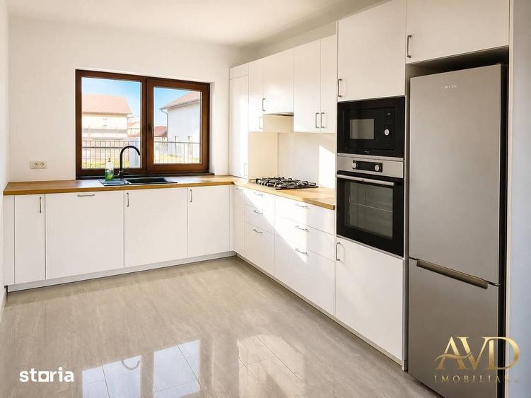 Casă cu 4 camere cu Teren 250 Mp în Tărlungeni