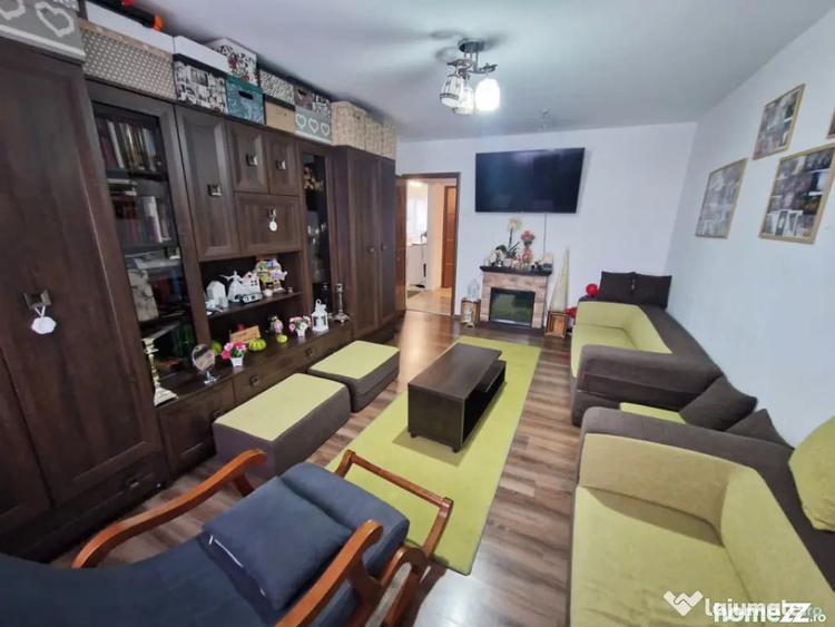 Apartament cu 2 camere decomandat în Hotvon