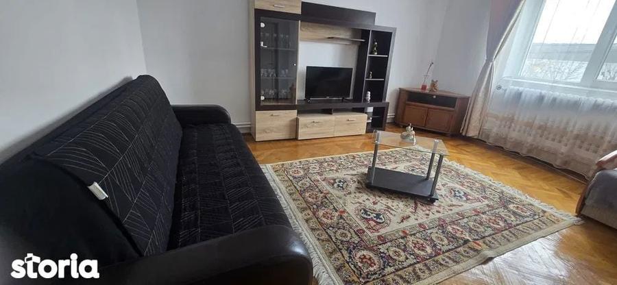 Apartament cu 4 camere în Central
