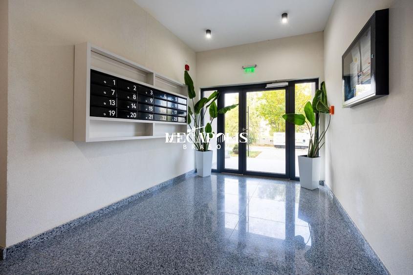 Apartament cu 2 camere decomandat în Noua