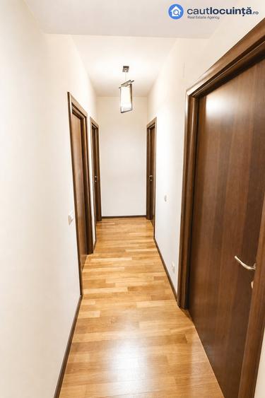 Apartament cu 4 camere, mobilat în Unirii