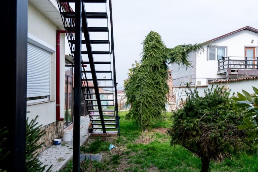 Casă individuală cu 2 camere cu Teren 800 Mp în Năvodari