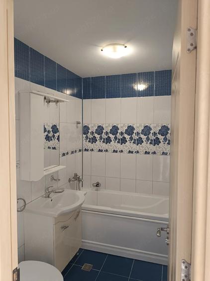 Apartament cu 2 camere decomandat în CET