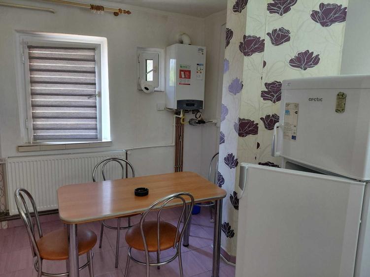 Inchiriez apartament 2 camere-Craiova-cartier 1 Mai , tel.0740828150 - 1