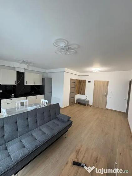 Apartament cu 2 camere semidecomandat în Florești