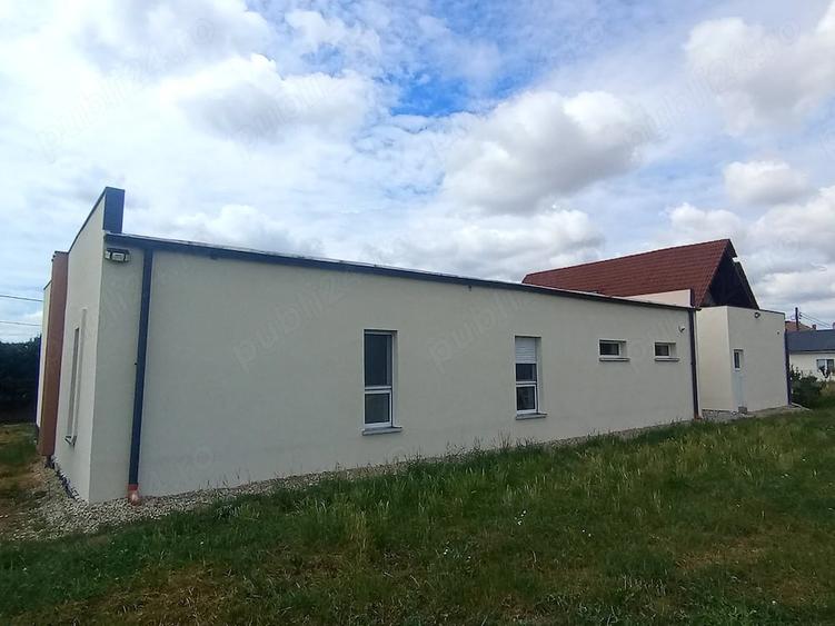 Casă cu 2 camere cu Teren 800 Mp în Nojorid