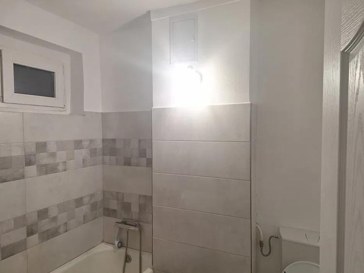 Apartament cu 2 camere semidecomandat, mobilat în Tătărași