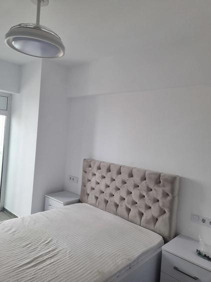 Apartament cu 2 camere semidecomandat în Rovine