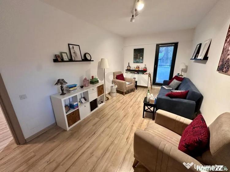 Apartament cu 2 camere semidecomandat, mobilat în Moșilor