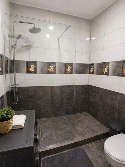 Apartament cu 2 camere semidecomandat, mobilat în Mamaia-Sat