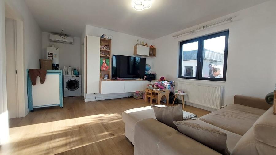 Casă cu 3 camere cu Teren 821 Mp în Măgurele