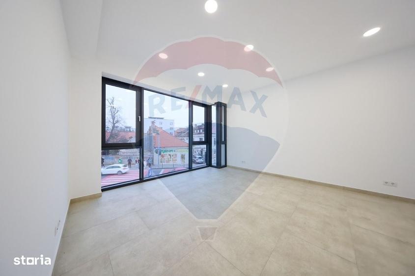 Spațiu comercial, de 260 mp, în Central