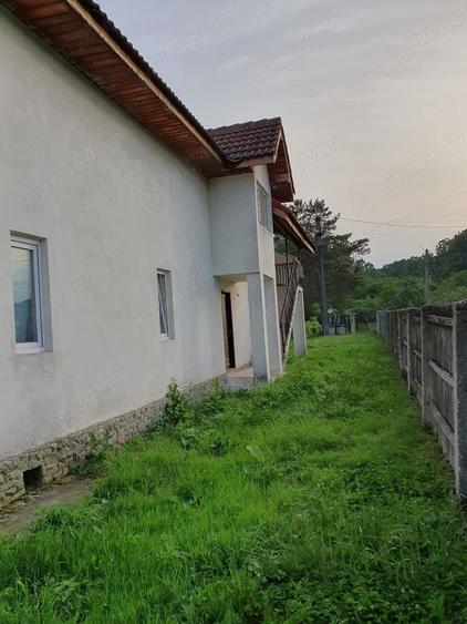 Casă cu 2 camere în Logrești