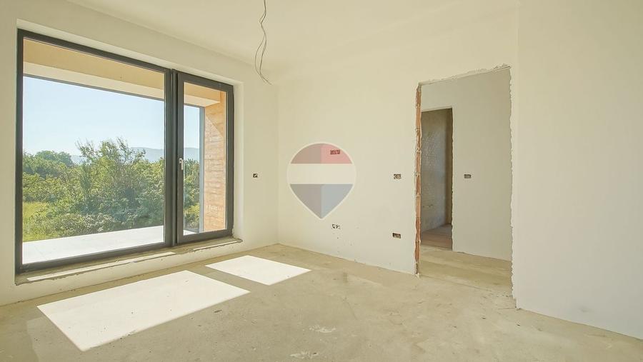 Casă individuală cu 4 camere cu Teren 538 Mp în Ghimbav Livadă
