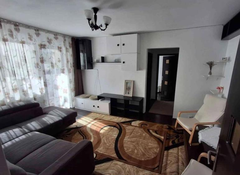 Apartament cu 2 camere semidecomandat, mobilat în Gării