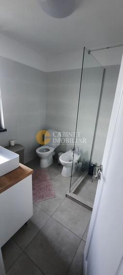 Casă individuală cu 4 camere cu Canalizare în Miroslava