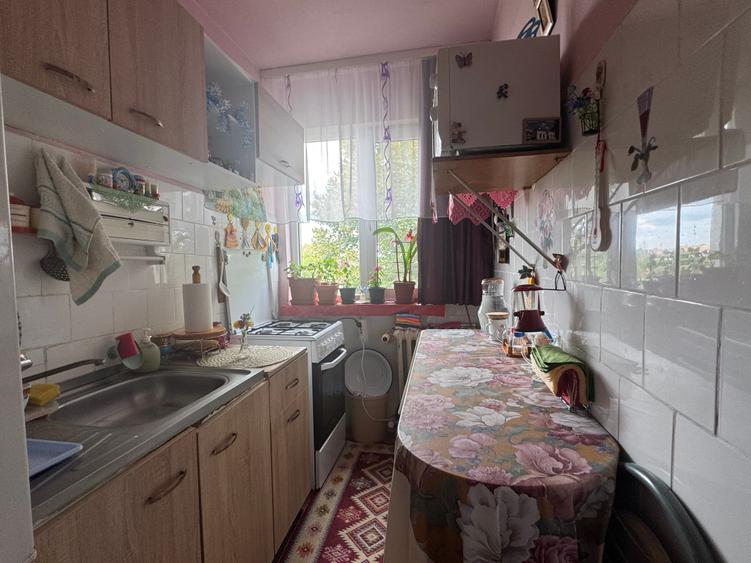 Vând apartament cu 2 camere - 10
