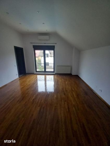 Casă cu 7 camere cu Teren 750 Mp în Cișmigiu