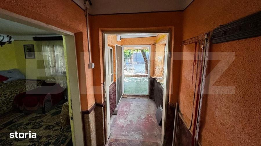 Teren intravilan 183 mp, casa veche, toate utilitatile, zona Ambasador - 8