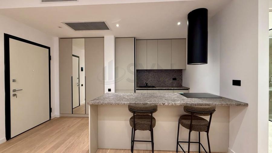 Apartament cu 2 camere semidecomandat, mobilat în Herăstrău