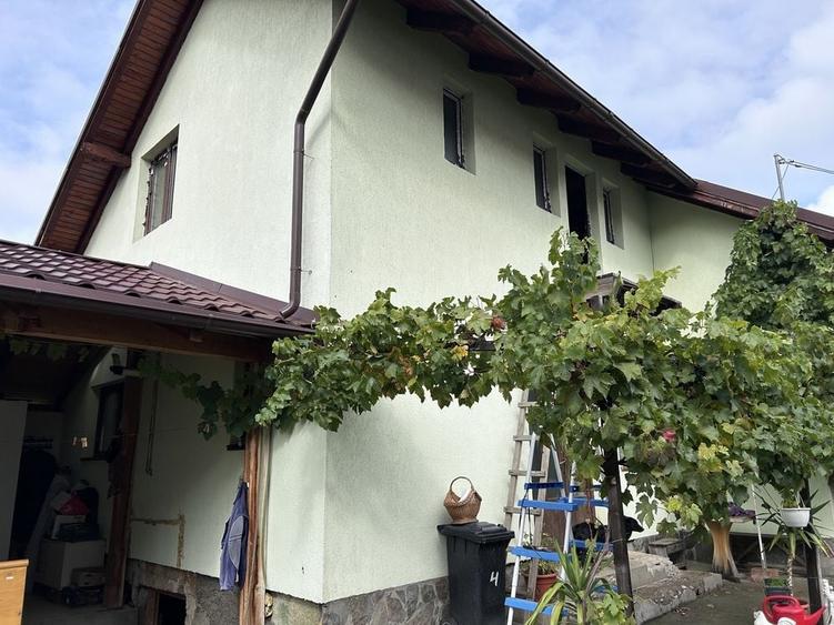 Casă cu 2 camere în Central