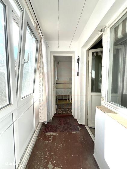 Apartament cu 2 camere semidecomandat în Sârbi