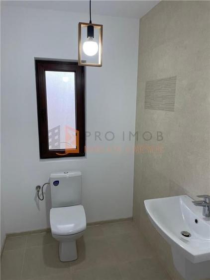 Casă individuală cu 3 camere cu Teren 470 Mp în Vernești