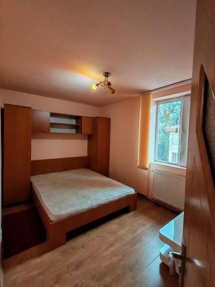 Apartament cu 2 camere semidecomandat, mobilat în Complex Studențesc