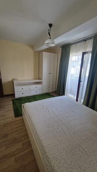 Apartament cu 2 camere semidecomandat, mobilat în Florești