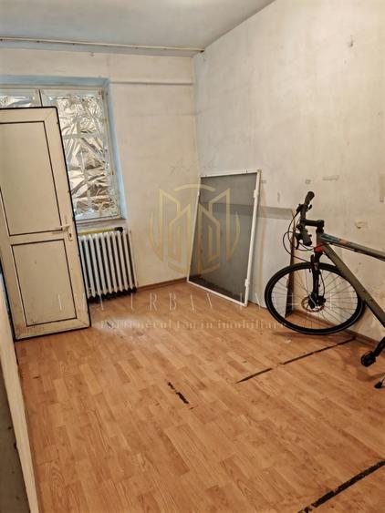 Garsonieră decomandată în Brâncoveanu