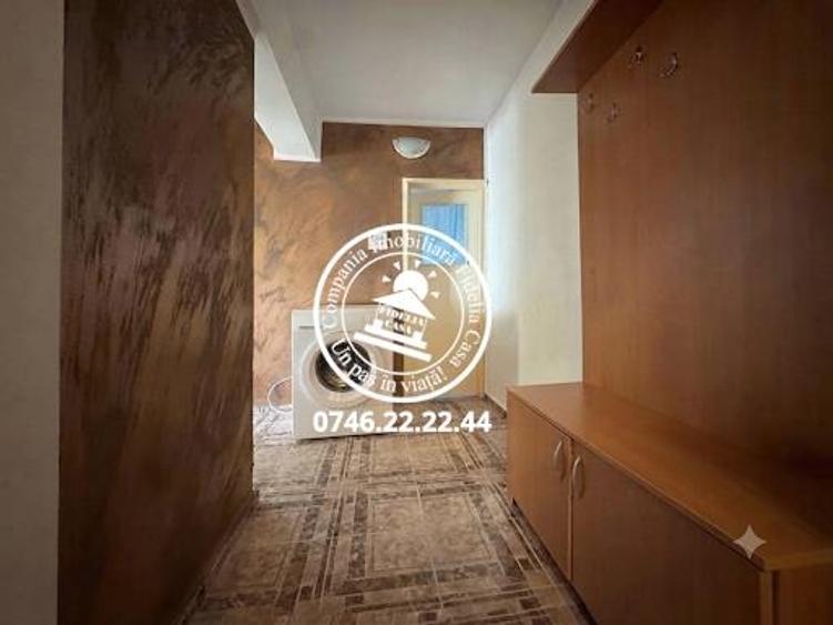 Apartament cu 3 camere decomandat, mobilat în Frumoasa