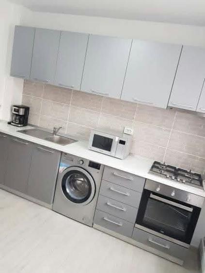 Apartament cu 2 camere semidecomandat în Exterior Vest