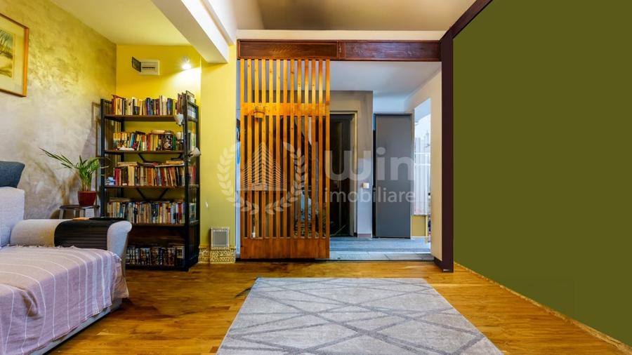 Apartament cu 3 camere semidecomandat, mobilat în Borhanci