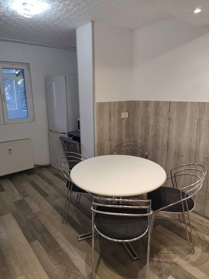 Apartament cu 2 camere decomandat în Drumul Taberei