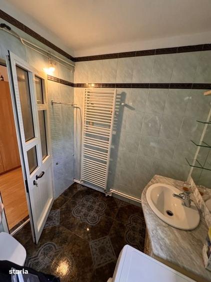 Apartament cu 2 camere decomandat în Calea București