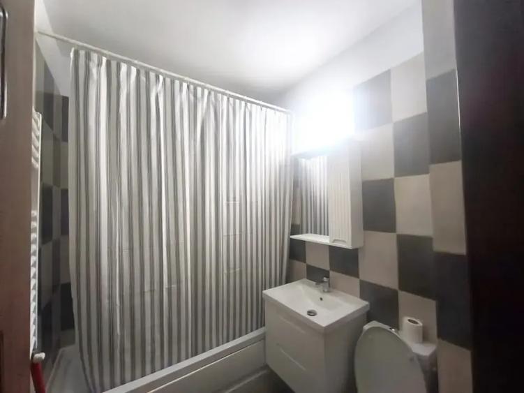 Apartament cu 2 camere decomandat în 1 Decembrie 1918