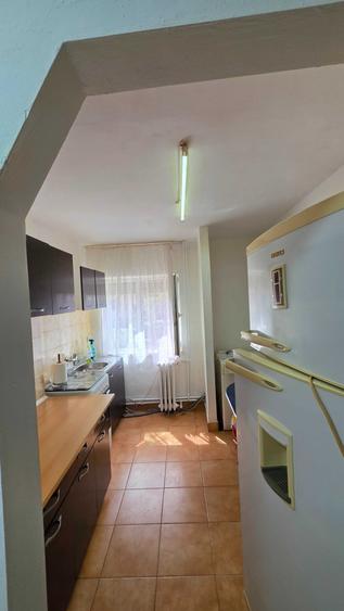 Apartament cu 2 camere semidecomandat în Iosia