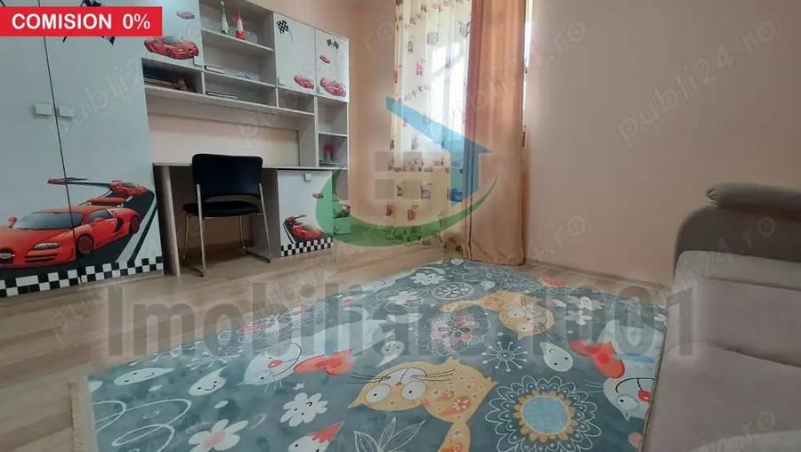 Casă cu 5 camere cu Teren 812 Mp în Central