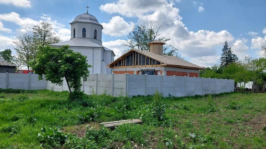 Teren de 103 mp, în Central