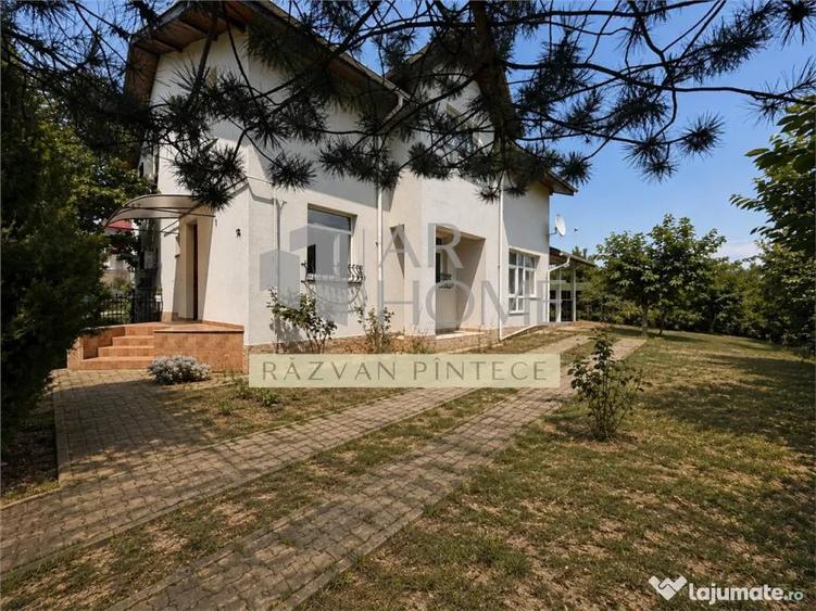 Casă cu 4 camere cu Teren 614 Mp în Bucov