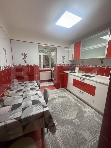 Apartament 3 camere, 70 mp, etaj 1- zona Micro 3 - 5