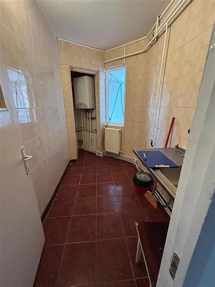 Apartament cu 2 camere decomandat în Viziru 1