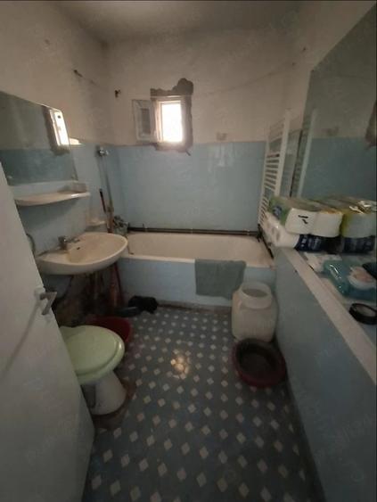 Apartament cu 4 camere decomandat în Luncă