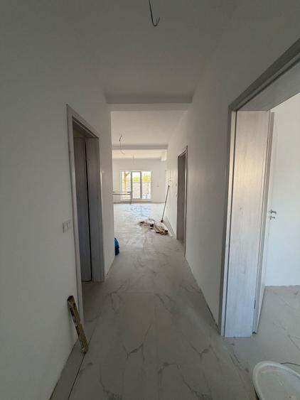 Duplex cu 3 camere cu Canalizare în Moșnița Veche