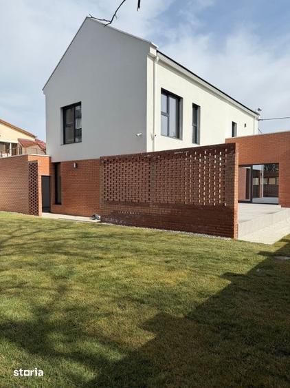 Casa smart 5 camere | Racire in tavan | Panouri fotovoltaice | Comisio - 16