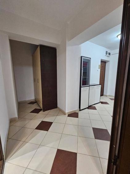 Apartament cu 2 camere decomandat în Mazepa 1