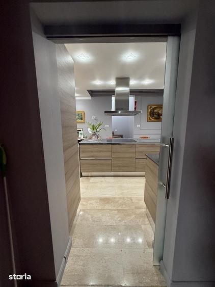 Casă cu 4 camere cu Teren 594 Mp în Central