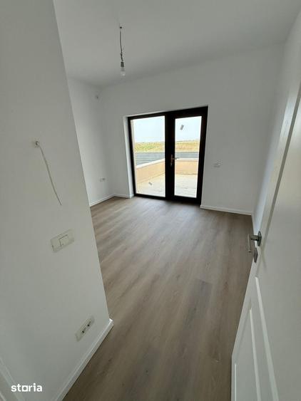 Casă cu 4 camere cu Teren 359 Mp în Cernica